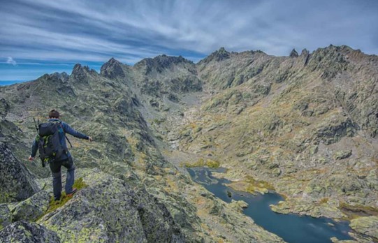 Laguna Grande de Gredos, Pico Almanzor y Cuevas del Águila
